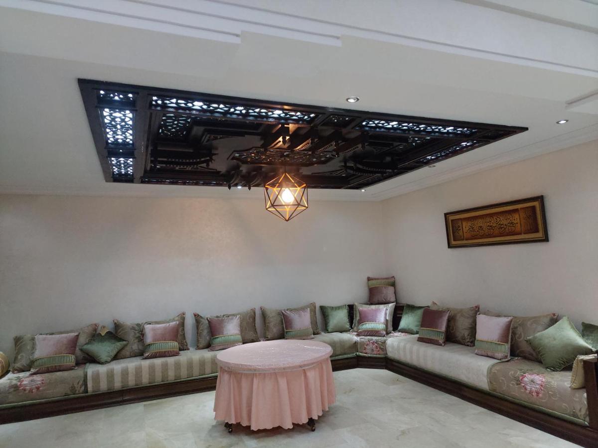 Residence La Corniche Etage 2 นาดอร์ ภายนอก รูปภาพ