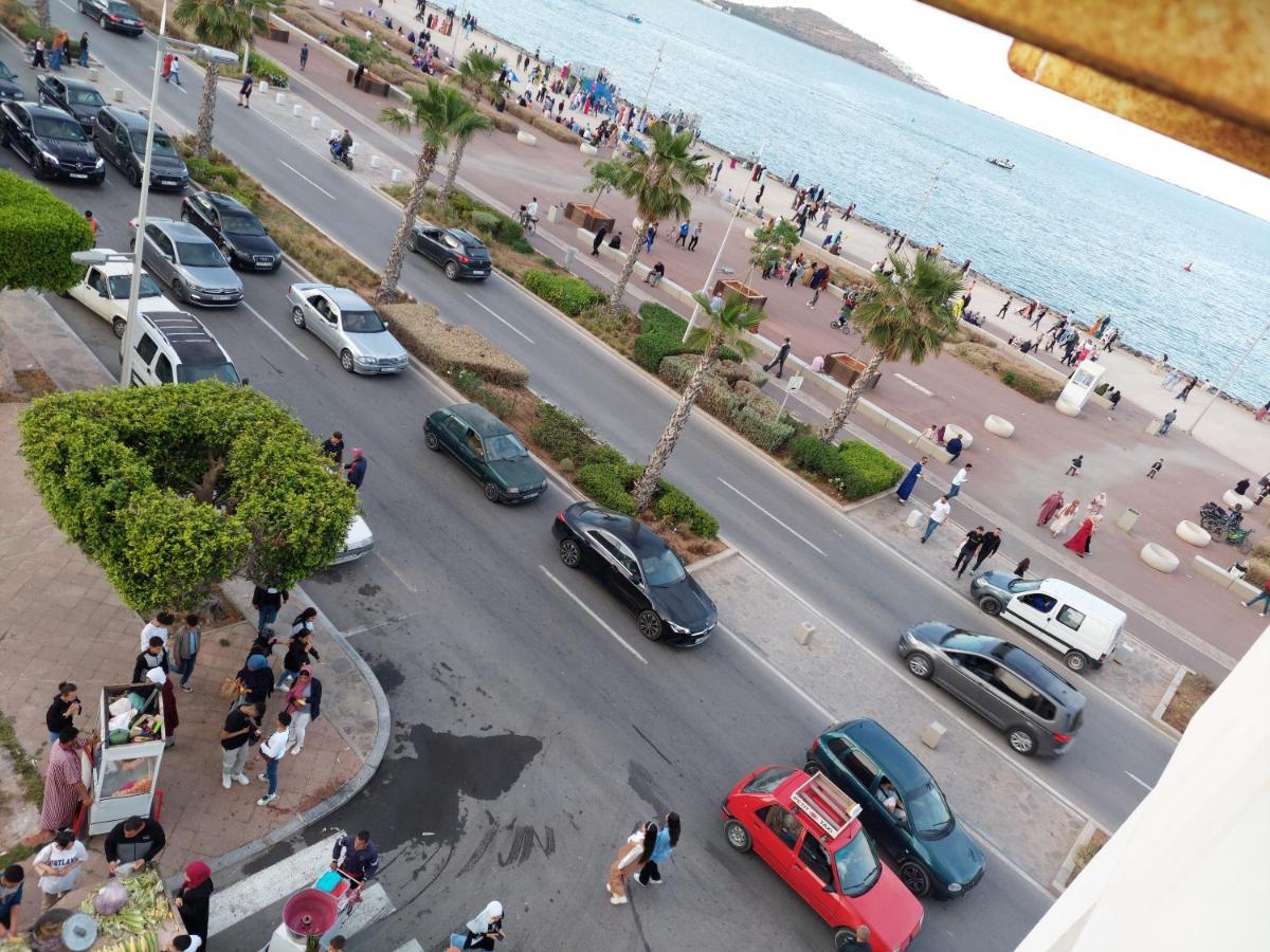 Residence La Corniche Etage 2 นาดอร์ ภายนอก รูปภาพ