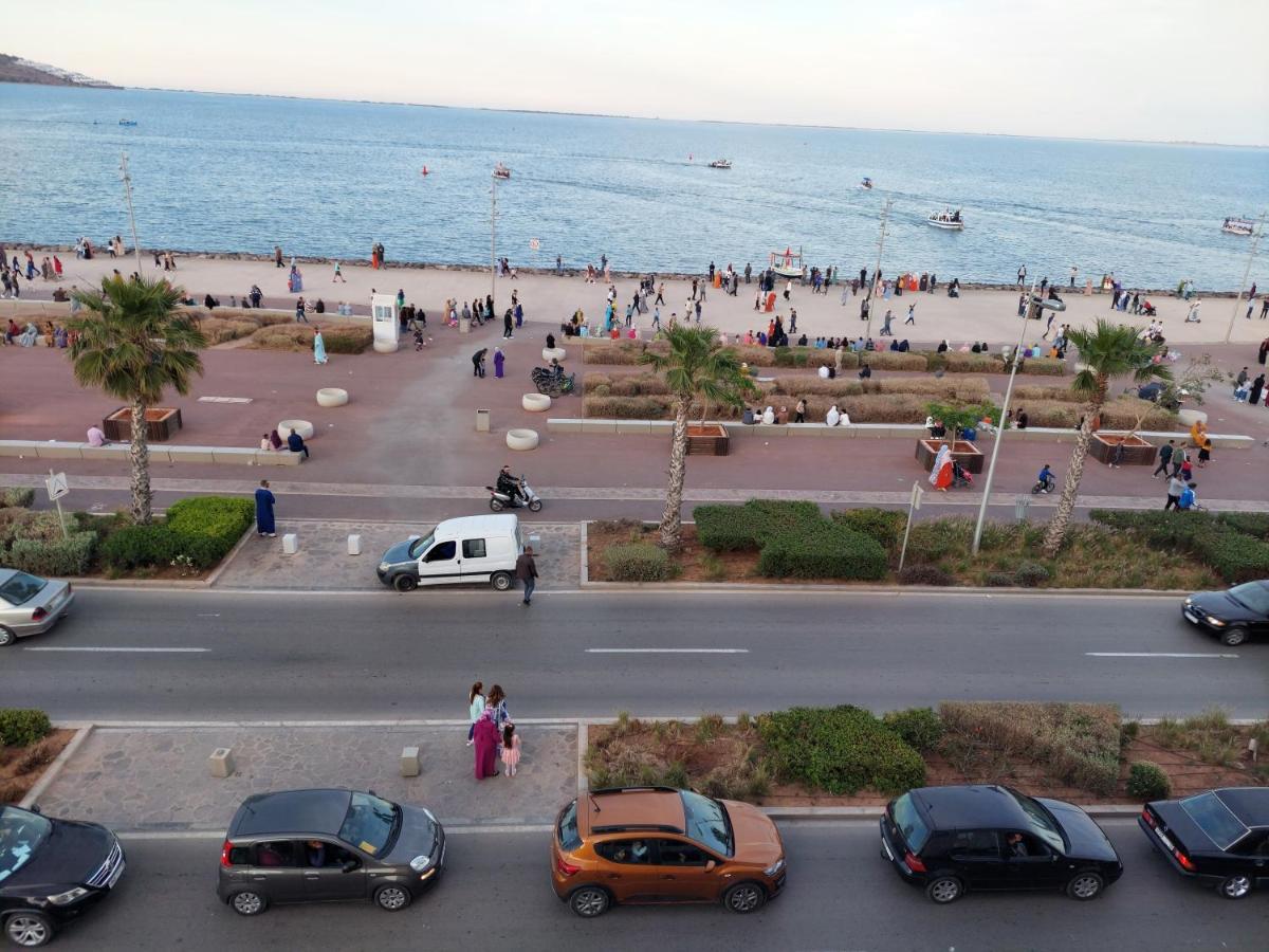 Residence La Corniche Etage 2 นาดอร์ ภายนอก รูปภาพ