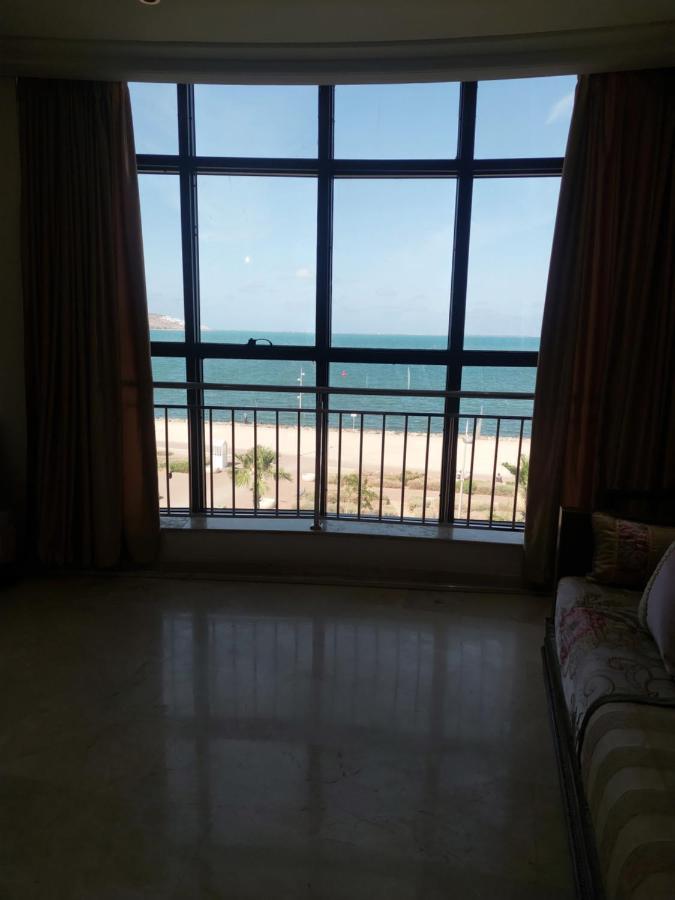 Residence La Corniche Etage 2 นาดอร์ ภายนอก รูปภาพ
