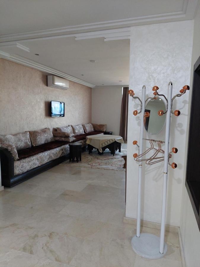 Residence La Corniche Etage 2 นาดอร์ ภายนอก รูปภาพ