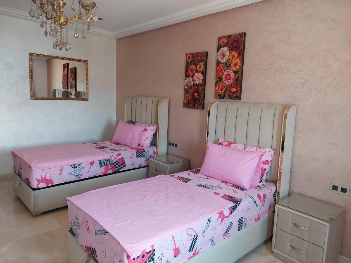 Residence La Corniche Etage 2 นาดอร์ ภายนอก รูปภาพ